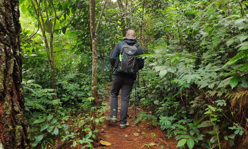 Trekking Perbukitan